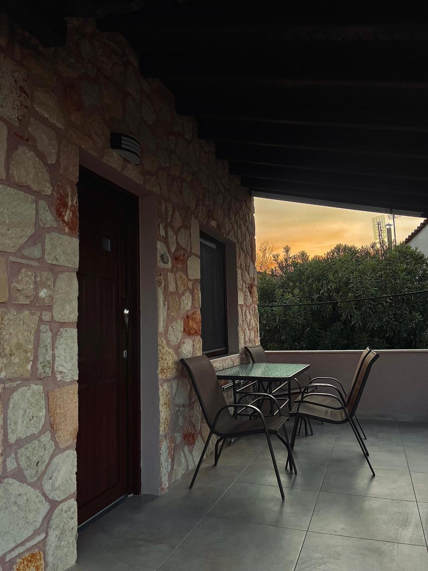 Liogerma Apartments Пефкохори Екстериор снимка