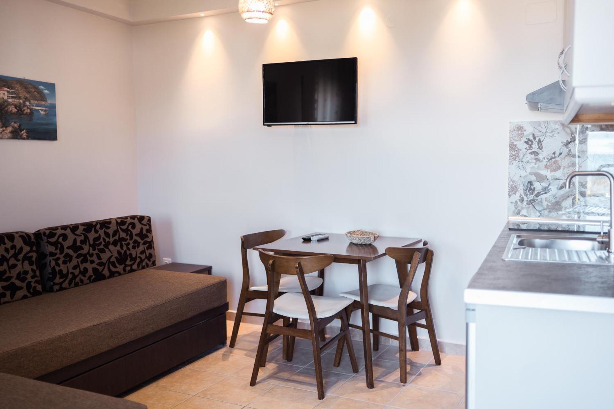 Liogerma Apartments Пефкохори Екстериор снимка